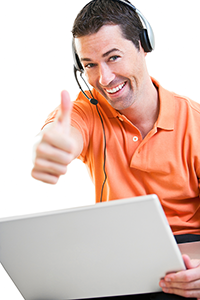 computer-worker-in-carpal-pain computer worker finds success with the carpal solution therapy